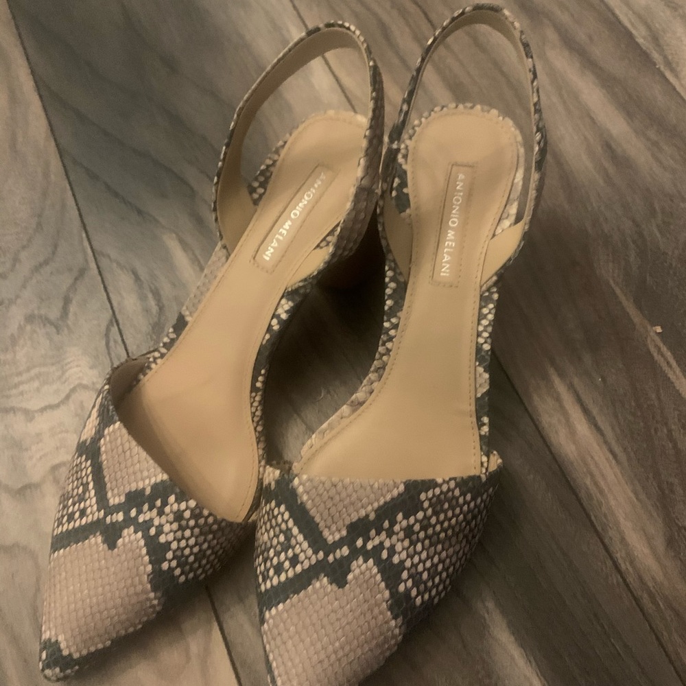 Antonio melani snakeskin wood heel like New